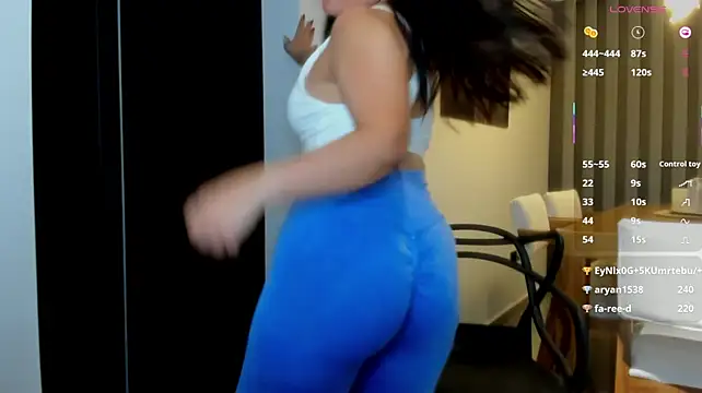 Živý XXX chat AnushaKumari