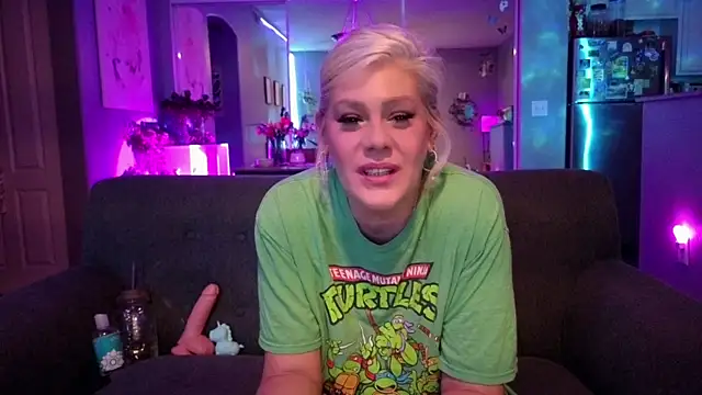 Lexi_Shocker webkamerás műsora