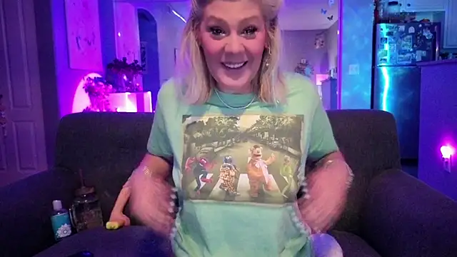Lexi_Shocker: διαδικτυακό σόου στην κάμερα