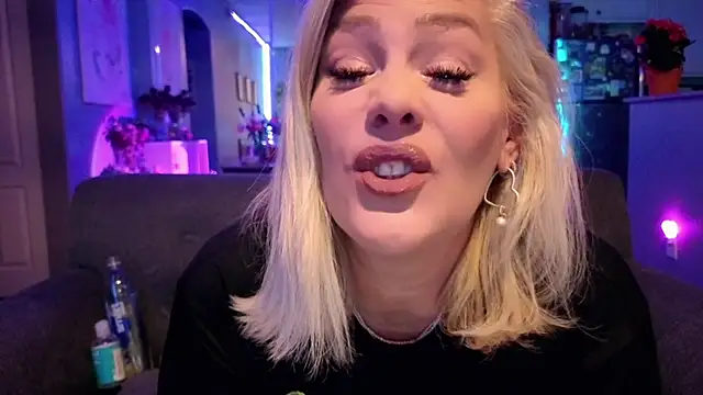 Lexi_Shocker's Webcam Show