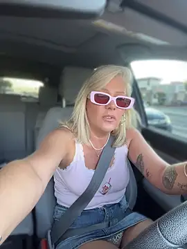 Pokazy przed kamerką – Lexi_Shocker