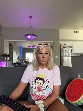 Pokazy przed kamerką – Lexi_Shocker