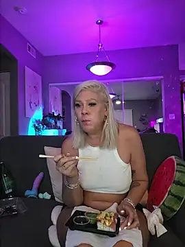 הופעת וובקאם של Lexi_Shocker