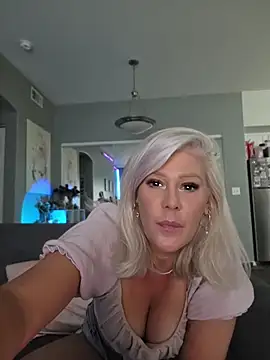 Lexi_Shocker Adlı Modelin Canlı XXX Sohbeti