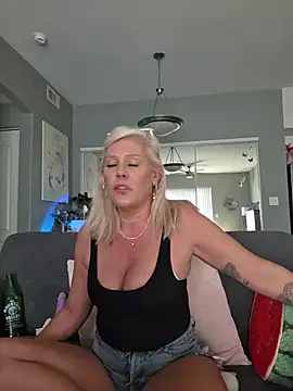 Pokazy przed kamerką – Lexi_Shocker