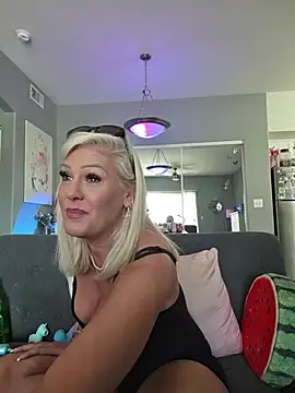Pokazy przed kamerką – Lexi_Shocker