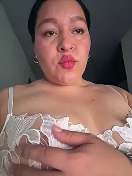 Lovelipsbig live XXX chat