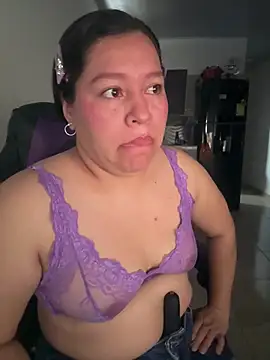 Lovelipsbig's Live XXX Chat