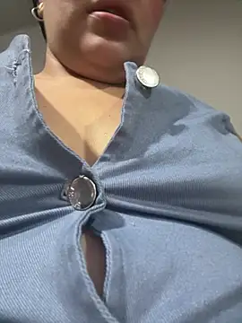 Lovelipsbig's Live XXX Chat