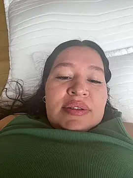 Lovelipsbig Adlı Modelin Canlı XXX Sohbeti