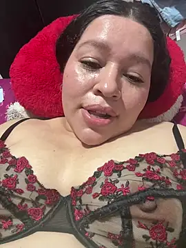 Lovelipsbig Adlı Modelin Canlı XXX Sohbeti