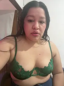 Chat +18 de Lovelipsbig ao vivo