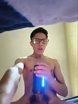 KevinCrz Show Webcam