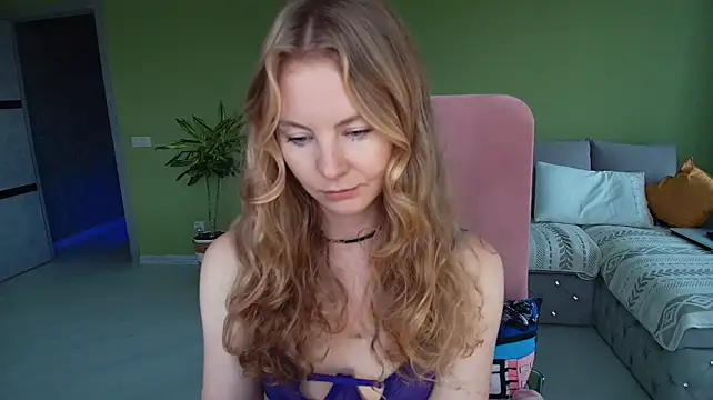 Chat +18 de Cuddle_Cat ao vivo