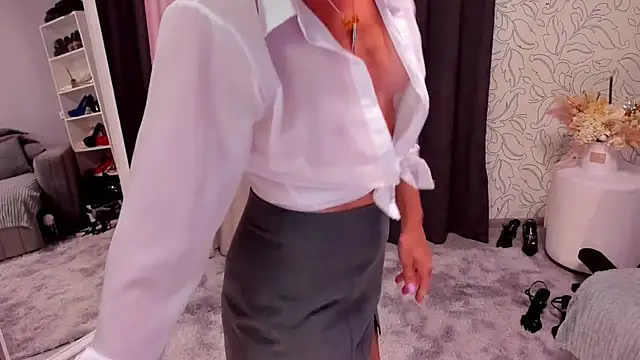 Jullia_Moor Pertunjukan Webcam