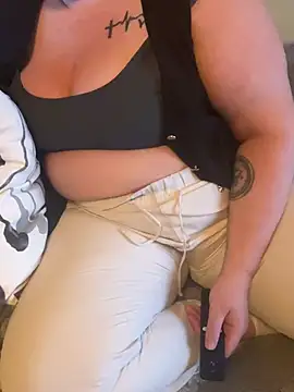 sweeti_Em webcam show