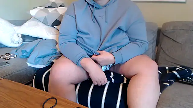sweeti_Em Webcam Show