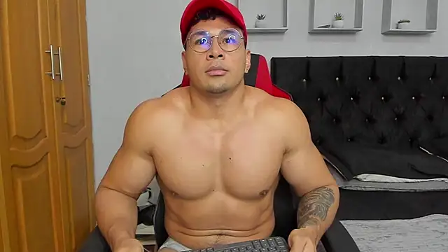 tyler_hank01 在線直播表演