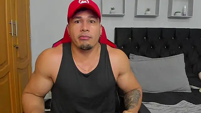 عرض كام tyler_hank01