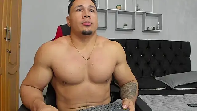 tyler_hank01 在線直播表演