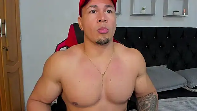 tyler_hank01のウェブカメラショー