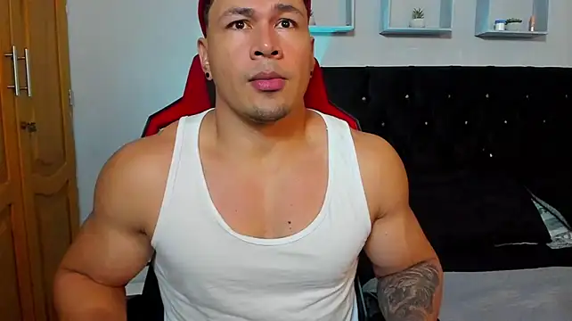 tyler_hank01 Show Webcam