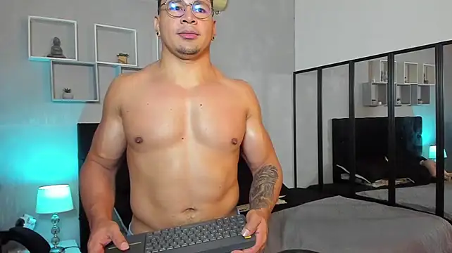 tyler_hank01 Show Webcam