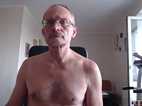 sergeynew2's Live XXX Chat
