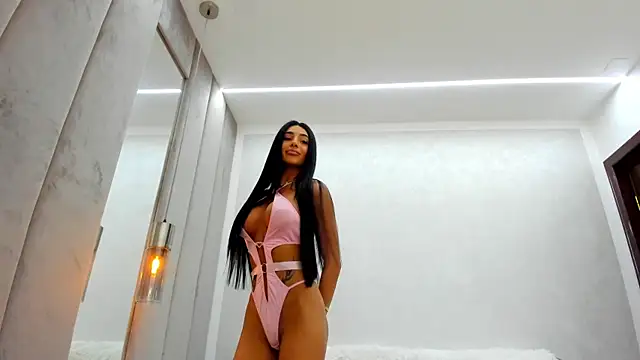 Britney_Charm_'s Webcam Show