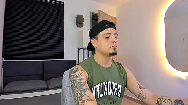 alejandro_calderon1 웹캠 쇼