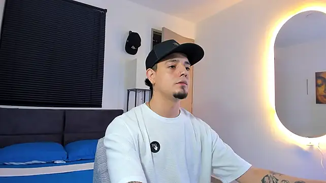 alejandro_calderon1n Webbikameraesitys