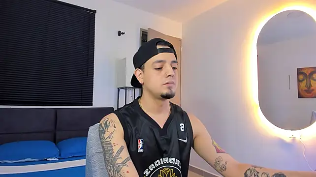 alejandro_calderon1 Show Webcam