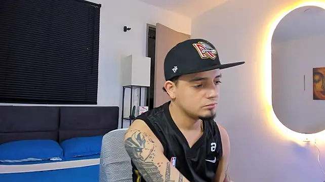 alejandro_calderon1 Webcam-Show