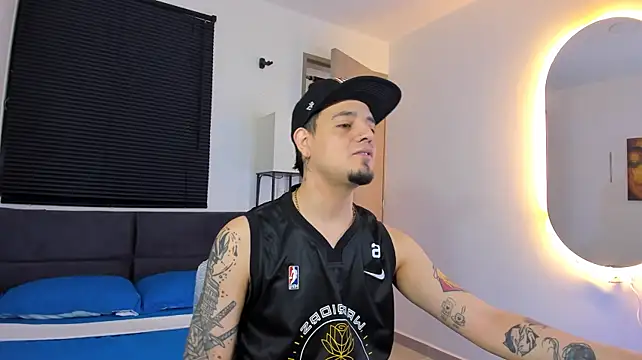 Вебкам-шоу alejandro_calderon1