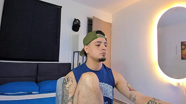alejandro_calderon1 Show Webcam