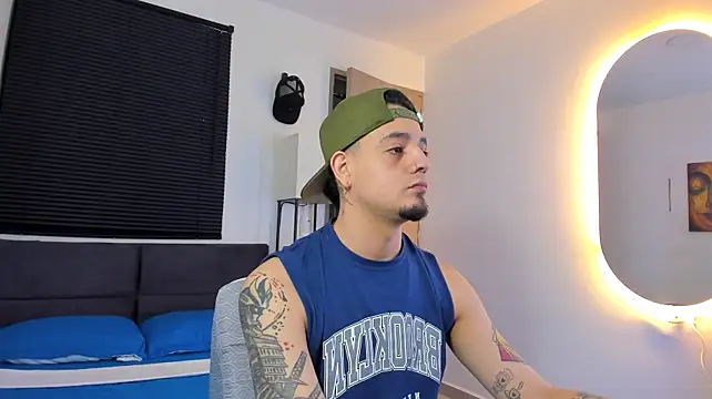 alejandro_calderon1 Show Webcam
