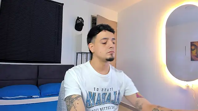 alejandro_calderon1n Webbikameraesitys