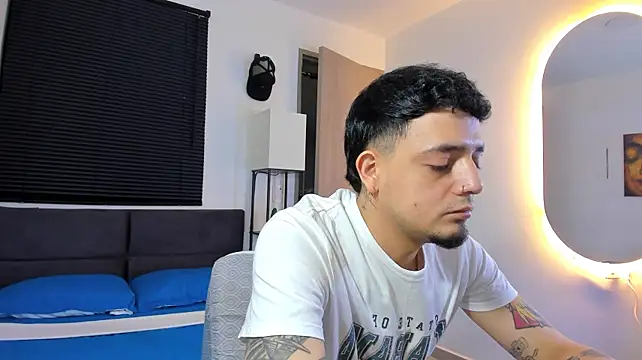 alejandro_calderon1 Show Webcam