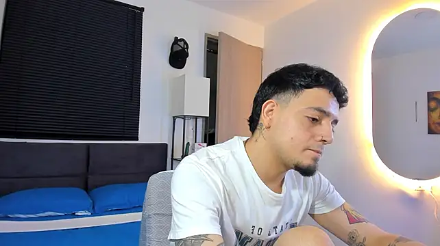 Show de alejandro_calderon1 na webcam