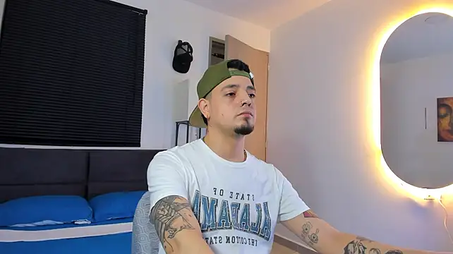 alejandro_calderon1 Adlı Modelin Web Kamerası Şovu
