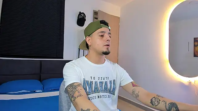 alejandro_calderon1 Show Webcam