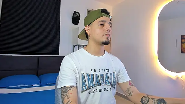 alejandro_calderon1 Show Webcam