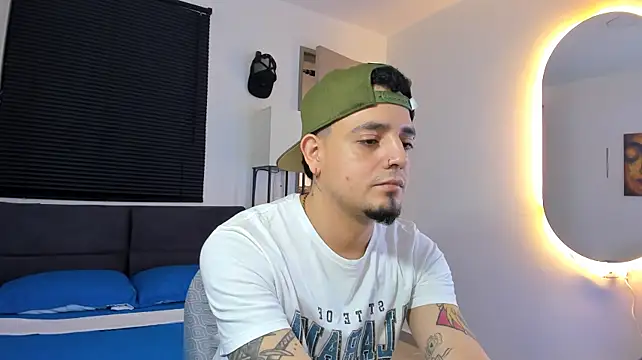 alejandro_calderon1n Webbikameraesitys