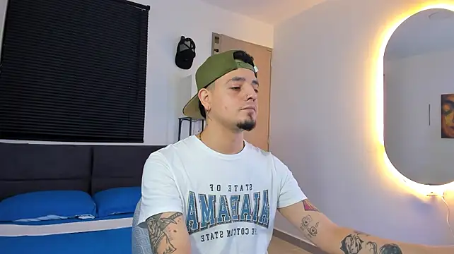 Show de alejandro_calderon1 na webcam