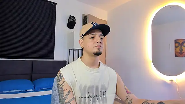 alejandro_calderon1 Show in webcam