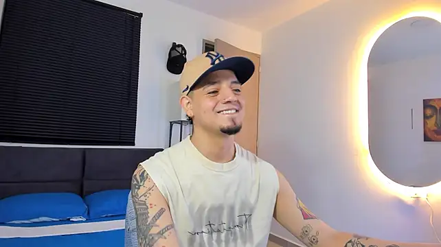 alejandro_calderon1n Webbikameraesitys