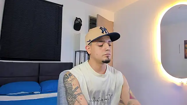 Show de alejandro_calderon1 na webcam