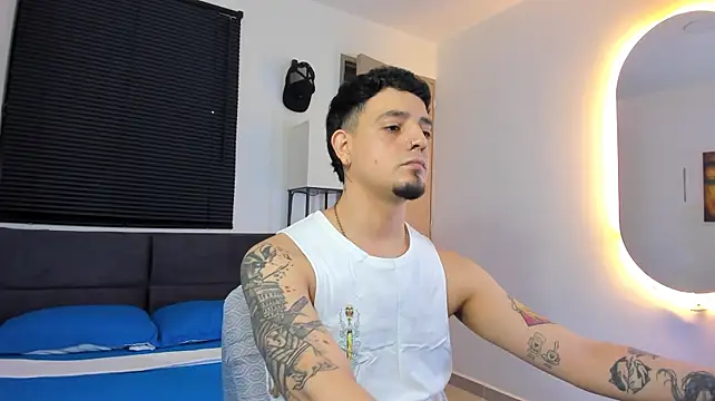 alejandro_calderon1n Webbikameraesitys