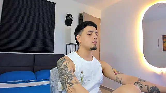 alejandro_calderon1n Webbikameraesitys