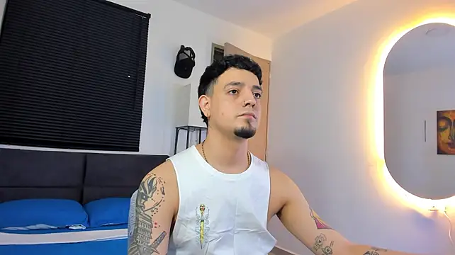 alejandro_calderon1 Webcam-Show